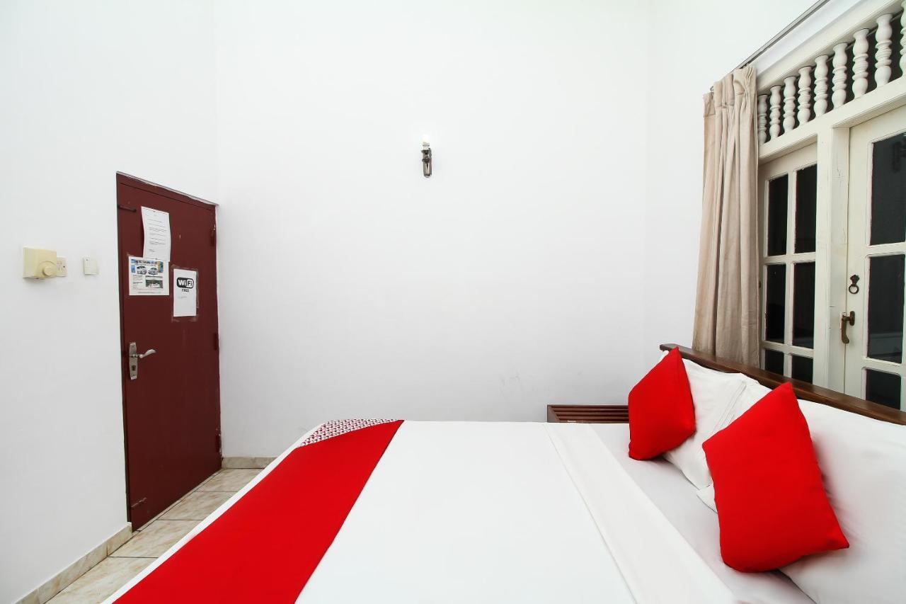 Hotel Empryean Катунаяка Екстер'єр фото